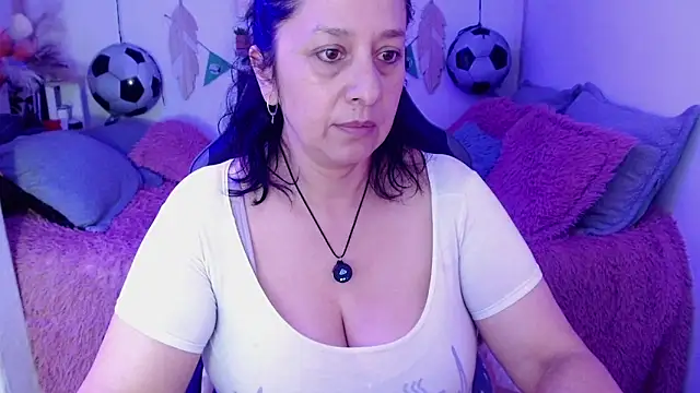 camilalatti Chat XXX live