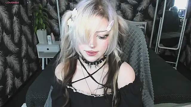 Morri_Moon live XXX chat