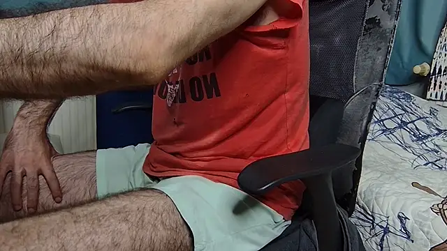 hairybearcb: онлайн-секс-чат