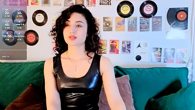Chat +18 de Maya_Rogerss ao vivo