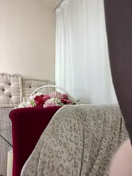 MiraXS – Live XXX-chat