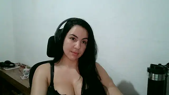 Онлайн чат XXX AnabeleNogueira
