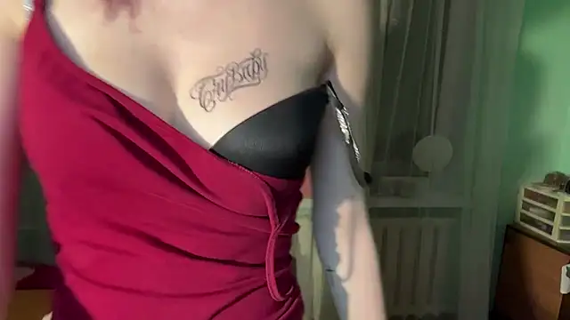 KiaLudera Live XXX-chat