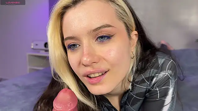 _blowjob_queenn Live XXX chat