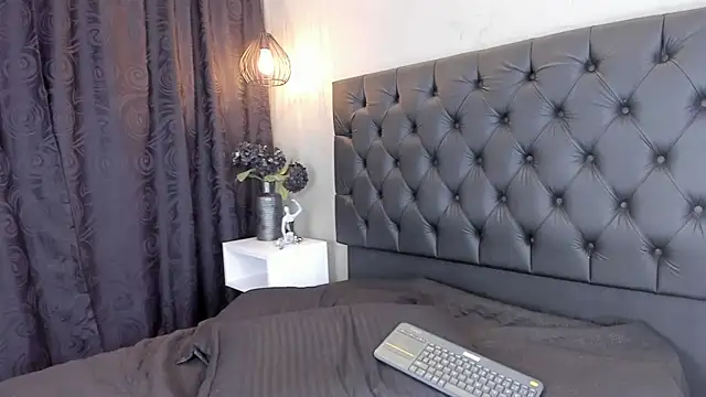 Živý XXX chat zam_noir