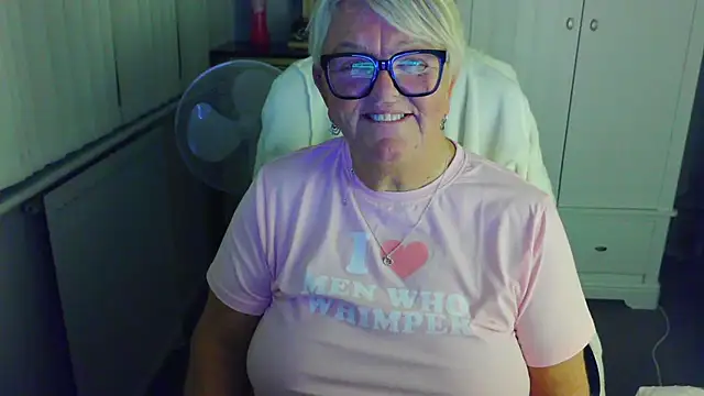 BridgetBlueEyes Live XXX Chat