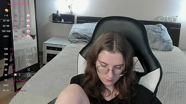 iMagdaLunna Chat XXX live