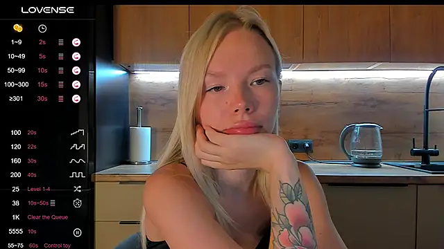 Olivia_Bells élő XXX-chatje