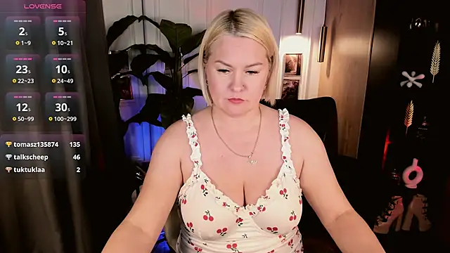 YolandaKiss Live XXX-Chat