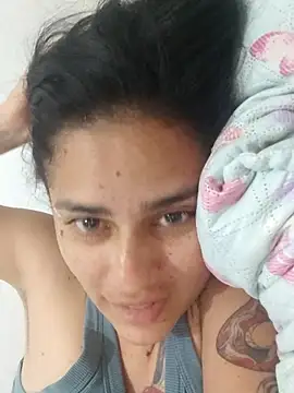 girl_tits Adlı Modelin Canlı XXX Sohbeti