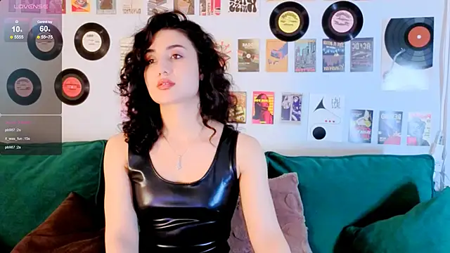 Maya_Rogerss' Live XXX Chat