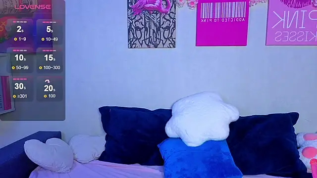 BlondieSummer Chat XXX live