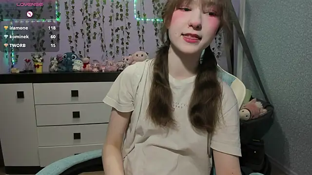 Yoonhee_ki Adlı Modelin Canlı XXX Sohbeti