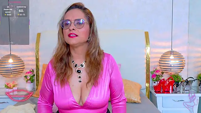 MarilynVega1 live XXX chat