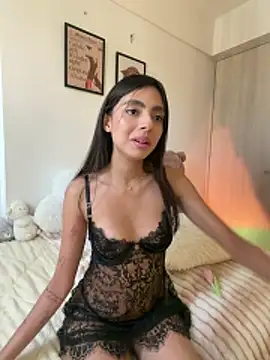 ZaraLuuv Adlı Modelin Canlı XXX Sohbeti