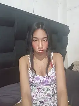 Valentina21aa Adlı Modelin Canlı XXX Sohbeti