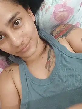 girl_tits' Live XXX Chat