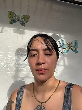 צ'אט XXX בשידור חי של EmmyEvans1