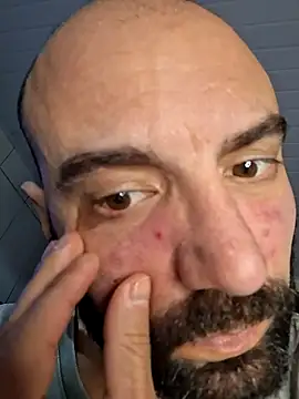 Robsonitj90 live XXX chat