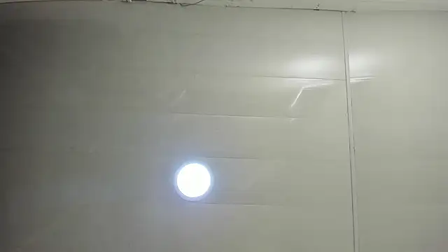 LesliePetit's Live XXX Chat