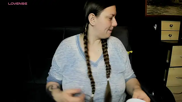 AlisaBacker Chat XXX in diretta