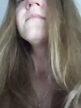 KattyLuuu Chat XXX live