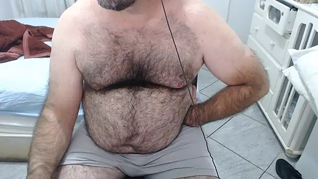 MysterBearMG's Live XXX Chat