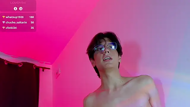 Czat XXX na żywo – lui_x_dust