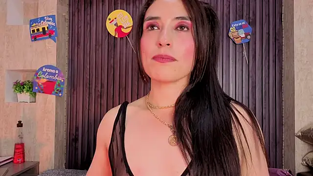 MeganNightt Adlı Modelin Canlı XXX Sohbeti