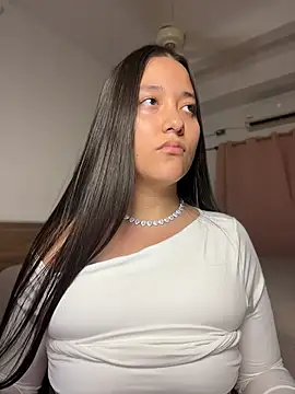 צ'אט XXX בשידור חי של Nhefertary