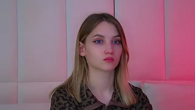StacyEvances live XXX chat