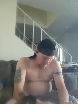 yourMasterisBored Chat XXX in diretta