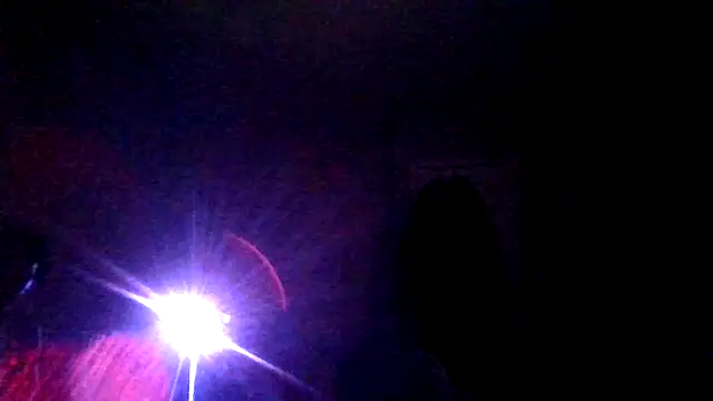 BedazedFirefly Show Webcam