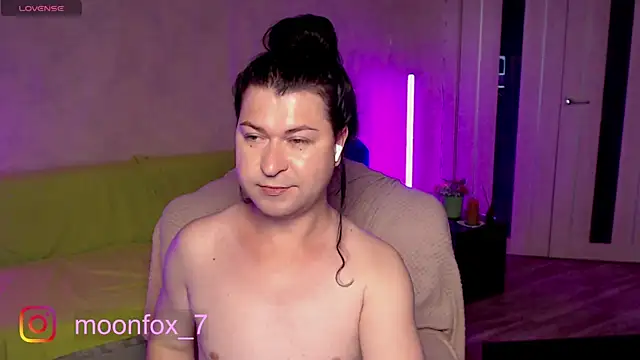 Онлайн чат XXX micromouse_mo
