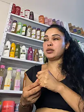 צ'אט XXX בשידור חי של FOX_LATINA