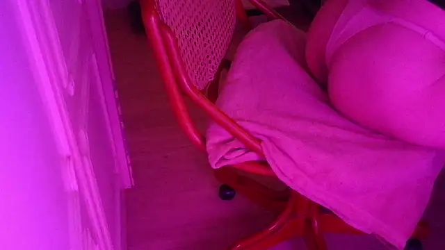 WarmSound 라이브 XXX 채팅