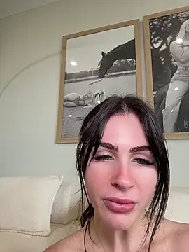 Онлайн чат XXX aus_queen