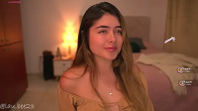 Lau_Bee 라이브 XXX 채팅