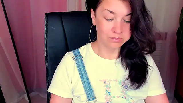AnaMills' Live XXX Chat