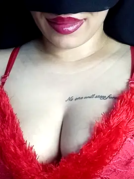 دردشة Zouzou_sexy الجنسية المباشرة