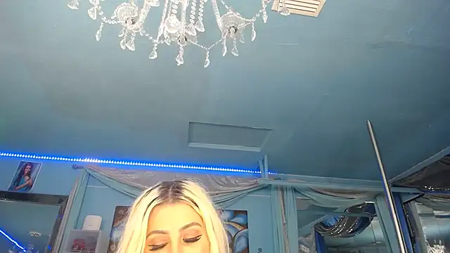 ADRIANNA_FOX: απευθείας συνομιλία ΧΧΧ