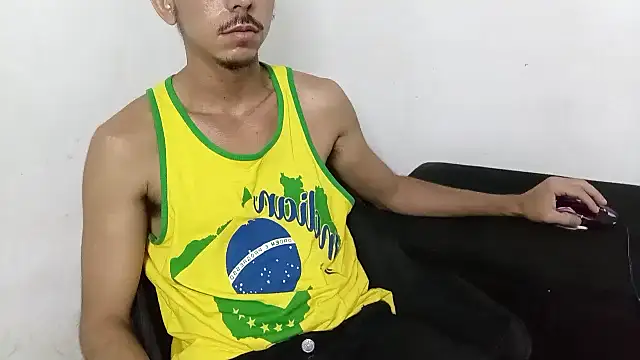 Chat +18 de MagrinhoSaradoo ao vivo