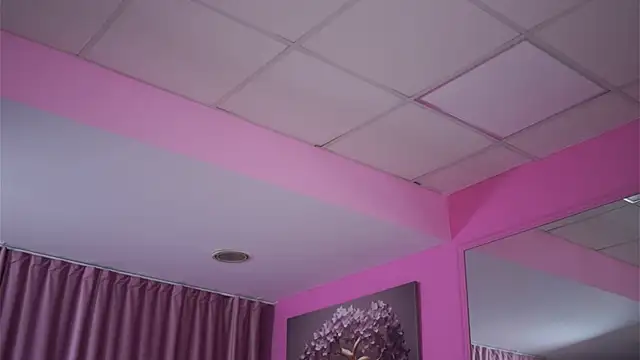 LaraBrynn Live XXX-Chat
