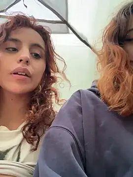 Chat XXX ao vivo de MiaaCute-