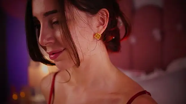 دردشة ElsaYoung الجنسية المباشرة