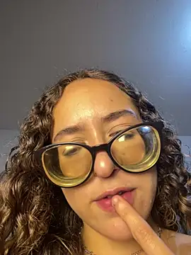 Anamyst Chat XXX live