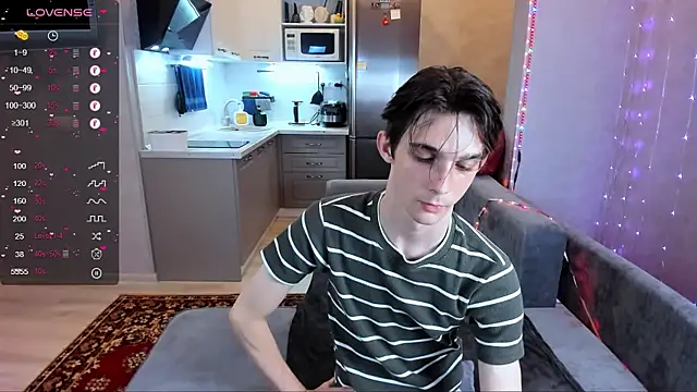 Aaron_Boom Chat XXX in diretta