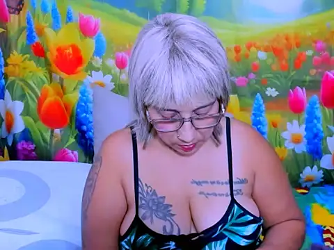 Chatroom XXX en direct de indianroxy
