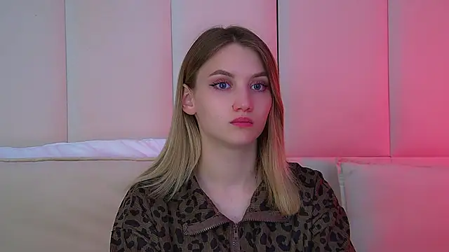 StacyEvances' Live XXX Chat