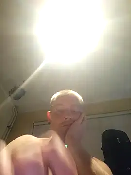 Chat XXX ao vivo de piercingpik